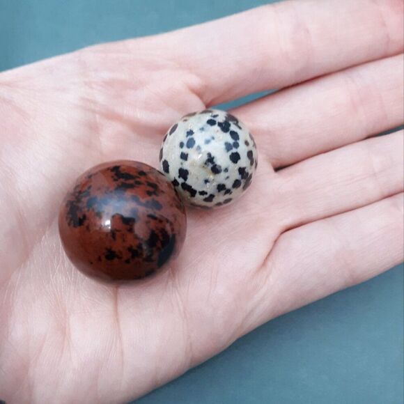 Crystal Energy Set 5 Small Healing Stone Spheres for Chakra & Meditation - Picture 3 of 13